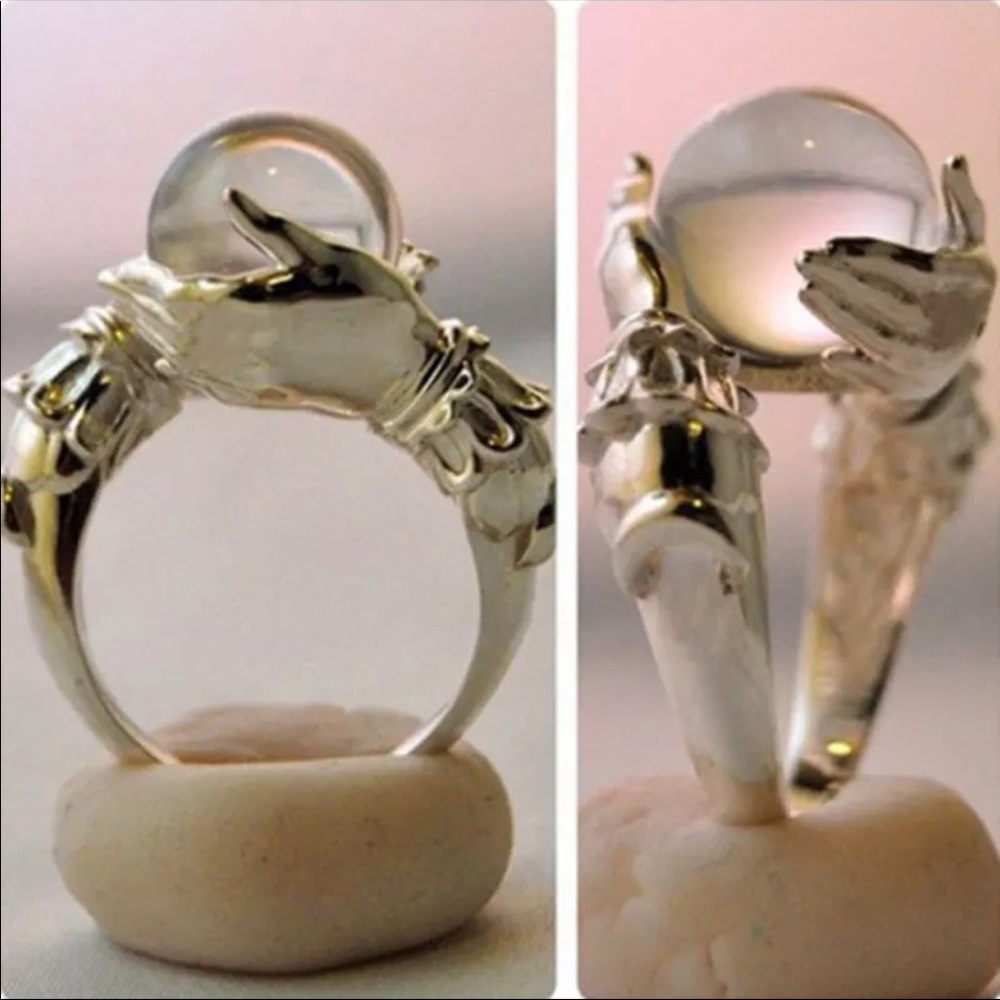Fortune Tellers Crystal Ball 🔮 Ring size 7